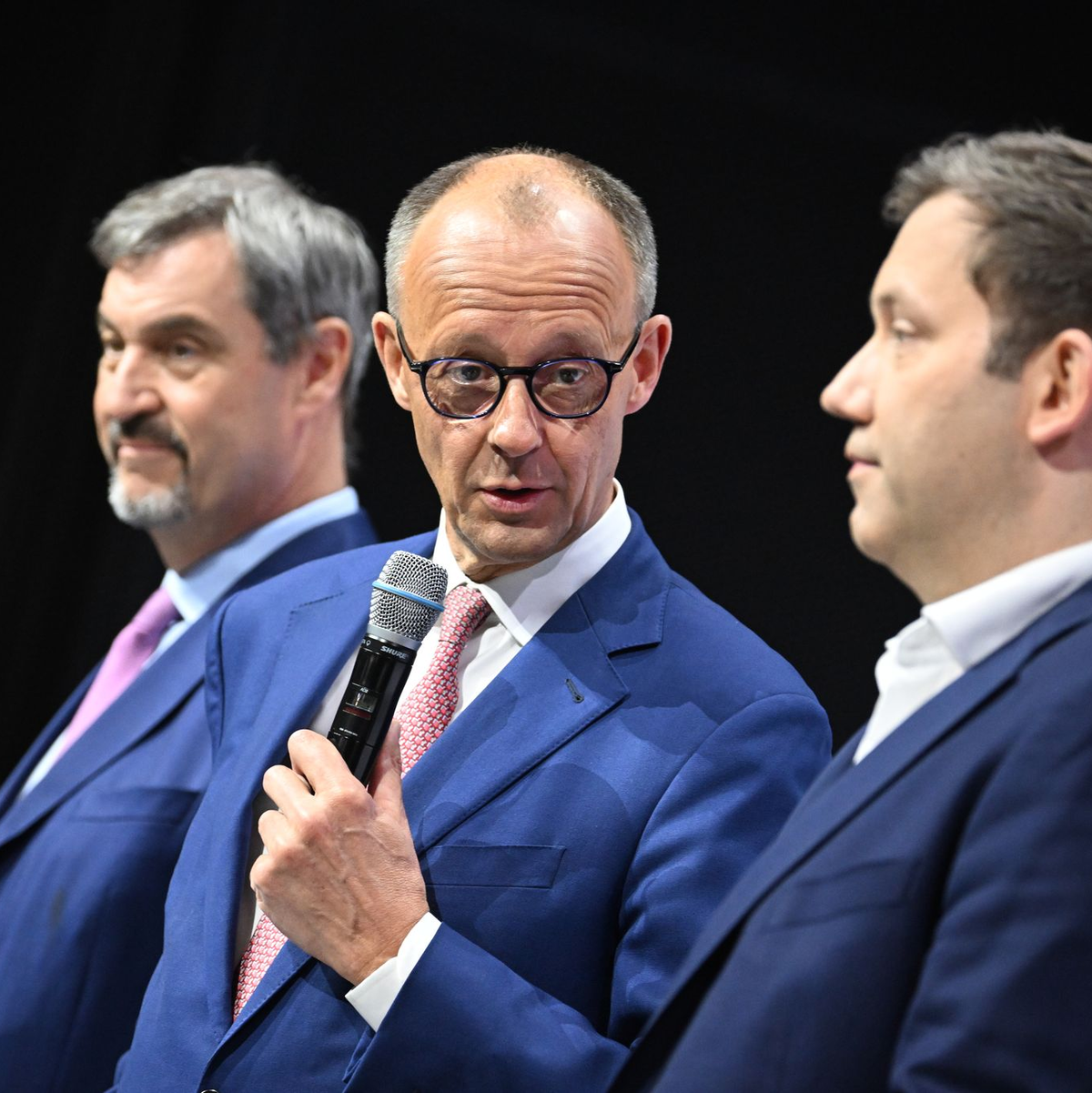 Diese beiden sollen an der Spitze des Kabinetts stehen: Lars Klingbeil (SPD) als Vizekanzler, Friedrich Merz (CDU) als Bundeskanzler. - Foto: Bernd von Jutrczenka/dpa