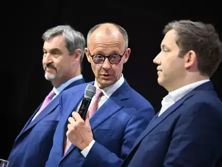 Diese beiden sollen an der Spitze des Kabinetts stehen: Lars Klingbeil (SPD) als Vizekanzler, Friedrich Merz (CDU) als Bundeskanzler. - Foto: Bernd von Jutrczenka/dpa