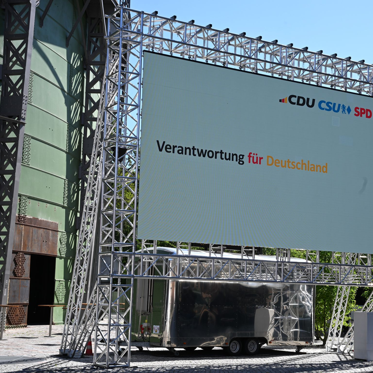 CDU, CSU und SPD wollen gemeinsam «Verantwortung für Deutschland» tragen. - Foto: Bernd von Jutrczenka/dpa