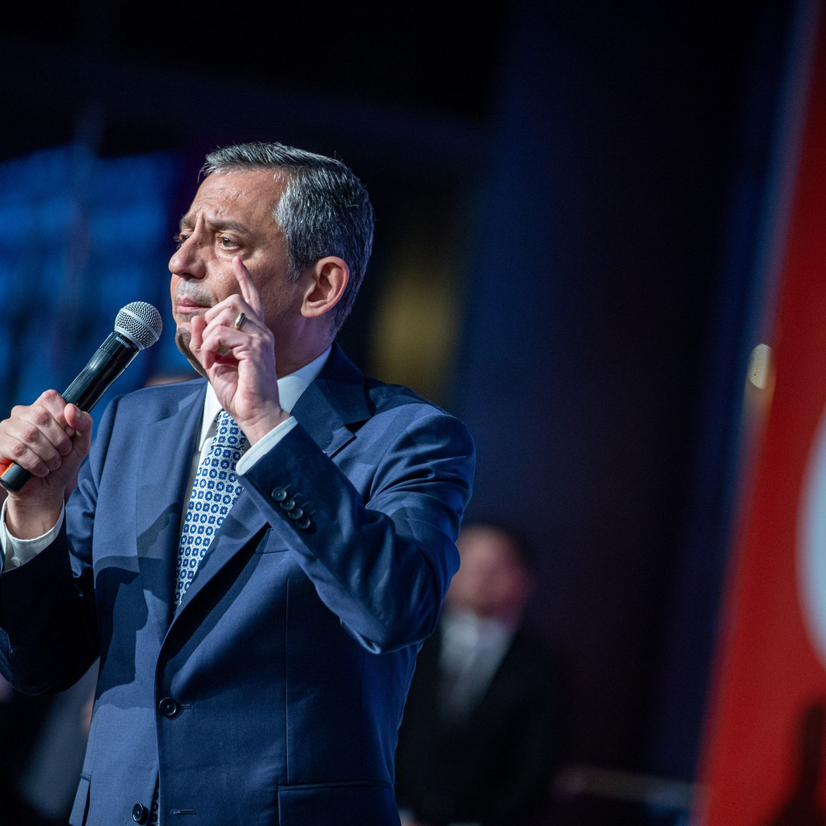 Özel drohte die Absetzung in dem von einem ehemaligen Parteimitglied angestrengten Verfahren. (Archivbild) - Foto: Tunahan Turhan/SOPA Images via ZUMA Press Wire/dpa