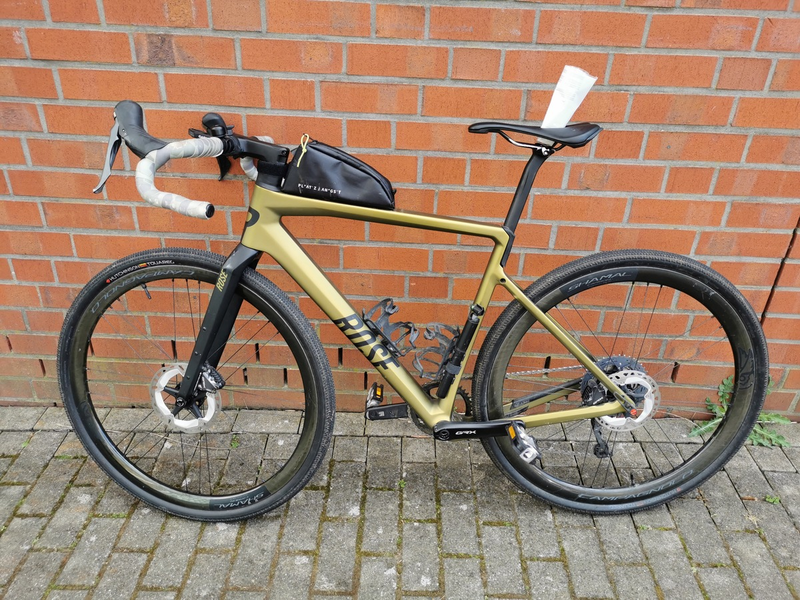 POL-MA: Wiesloch/Leimen/Rhein-Neckar-Kreis: Diebstahl von Grabschmuck auf mehreren Friedhöfen-Zeugenaufruf - Foto: presseportal.de