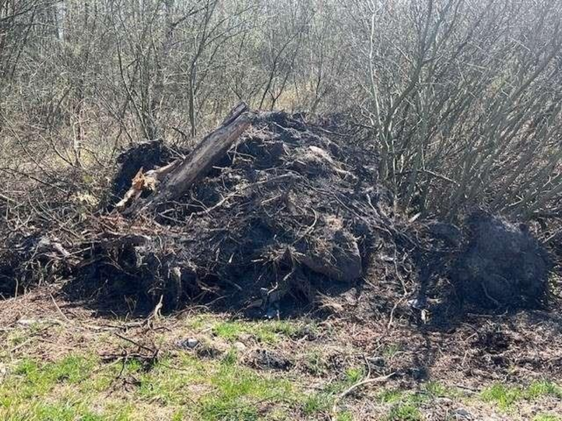 POL-AUR: Großefehn - Unerlaubter Umgang mit Abfällen - Foto: presseportal.de
