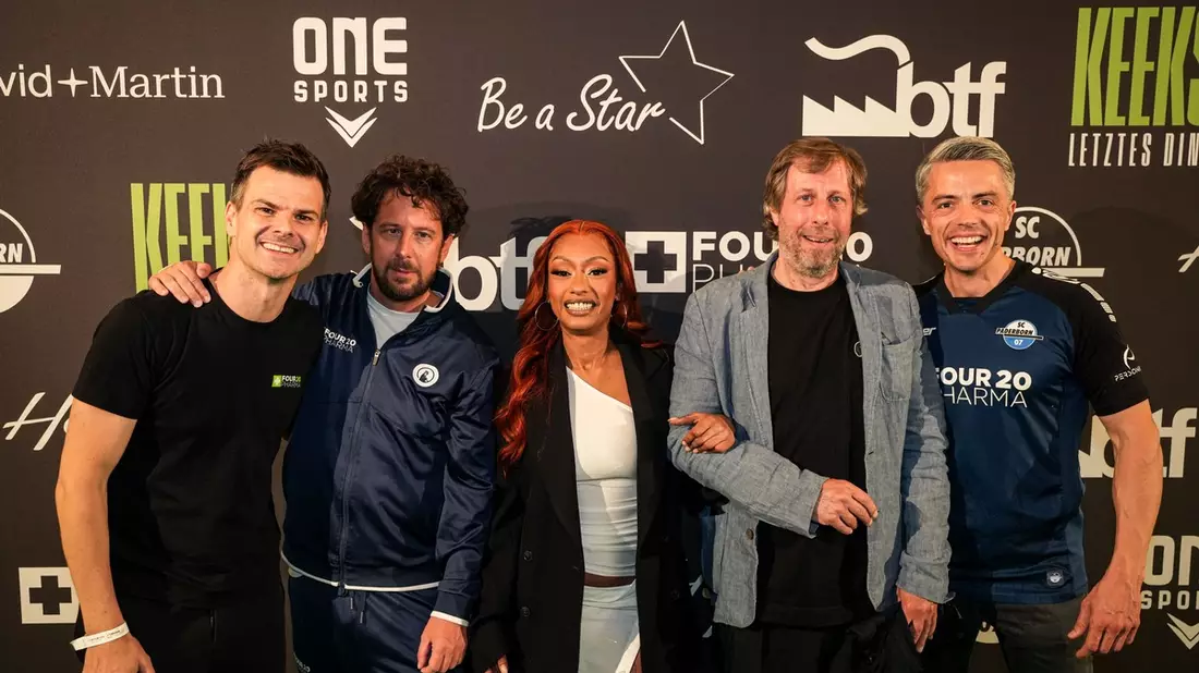Four 20 Pharma: Erfolgreiche Kurzfilm-Kinopremiere von Keeks letztes Ding in der Lichtburg Essen mit viel Jubel um Oliver Korittke, Nura, Martin Semmelrogge und Co. - Bild: presseportal.de