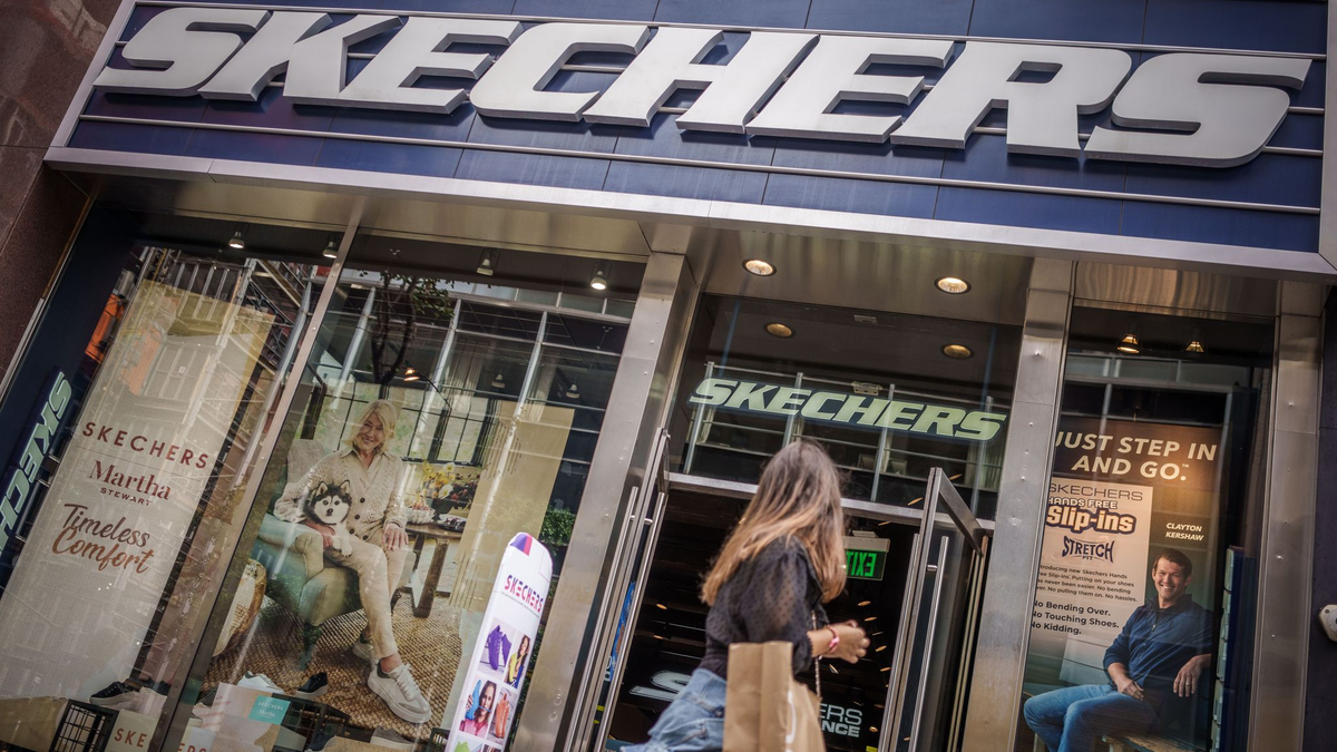 Skechers soll nach der Übernahme die Börse verlassen. (Archivbild) - Foto: Michael Kappeler/dpa