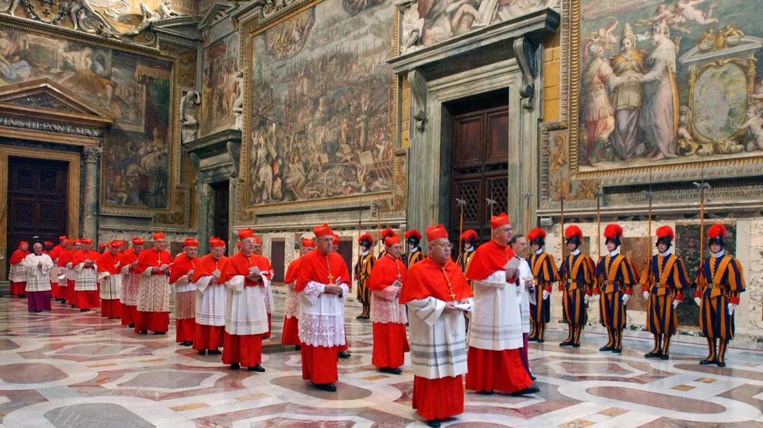 133 Kardinäle beginnen mit der Wahl des neuen Papstes. (Archivbild) - Bild: Uncredited/Osservatore Romano via AP/dpa