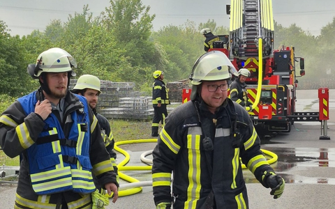 FW Ense: Alarmübung aller Einheiten der Feuerwehr Ense - Foto: presseportal.de