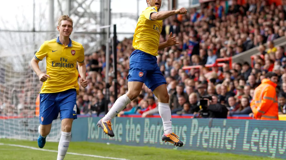 Früher schon Teamkollegen beim FC Arsenal: Per Mertesacker und Mikel Arteta (r). - Bild: picture alliance / dpa
