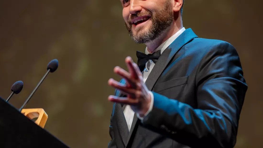 Herr Anwalt gewinnt 9:16-Award Voice of Trust - präsentiert von #UseTheNews und WeCreate - Bild: presseportal.de