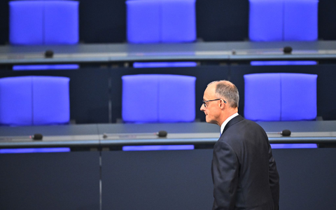 Merz ist bei der Kanzlerwahl im ersten Wahlgang durchgefallen. - Foto: Sebastian Gollnow/dpa