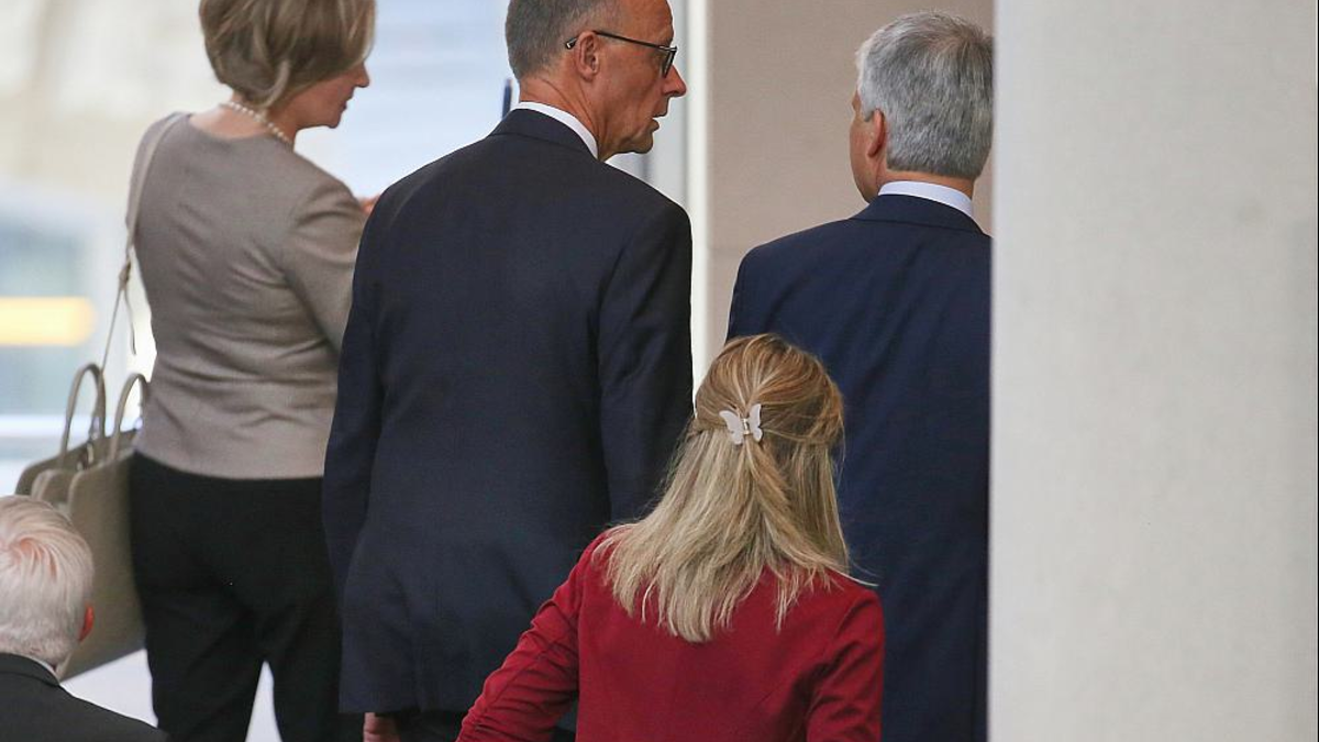 Friedrich Merz geht raus am 06.05.2025 - Foto: über dts Nachrichtenagentur