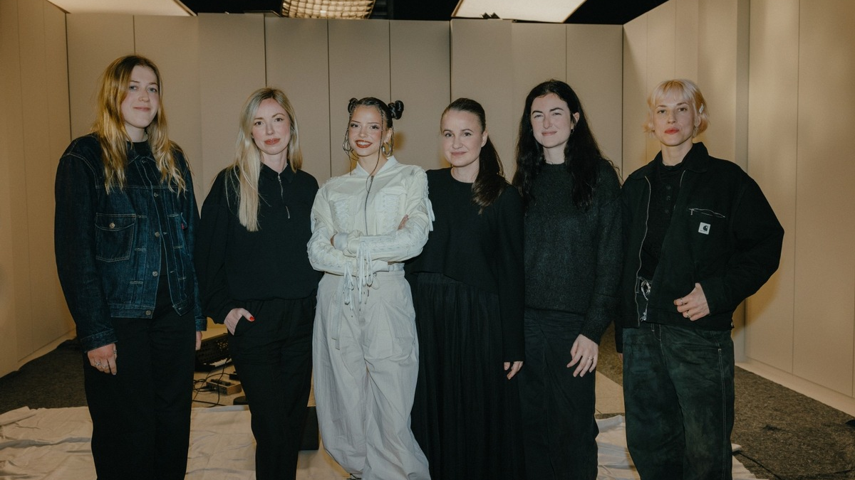 Vöslauer x Nina Chuba: Start der „Bleib durstig“ Kampagne - Foto: presseportal.de