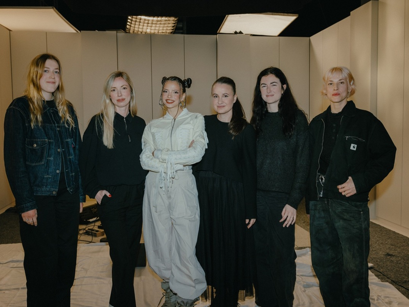 Vöslauer x Nina Chuba: Start der „Bleib durstig“ Kampagne - Foto: presseportal.de