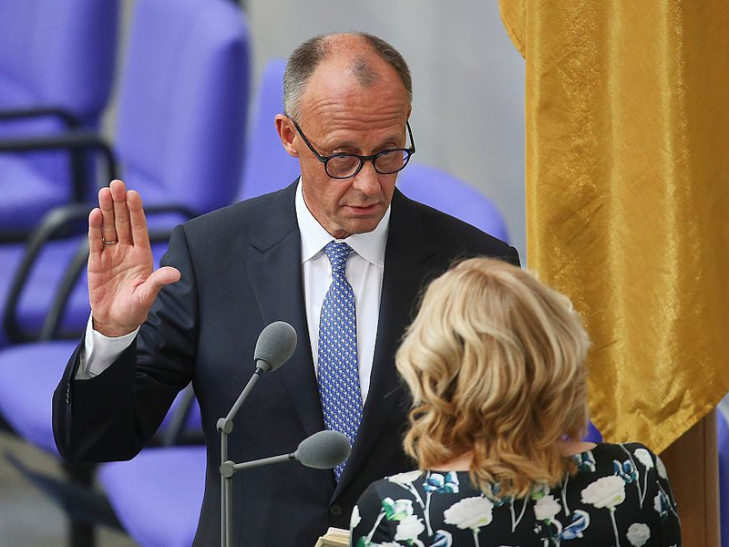 Friedrich Merz legt seinen Amtseid ab am 06.05.2025 - Foto: über dts Nachrichtenagentur
