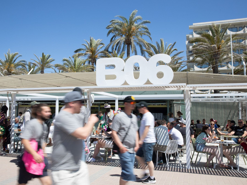 Der Zwischenfall ereignete sich im Wasser auf Höhe des berühmten Strandlokals Balneario 06. (Archivfoto) - Foto: Clara Margais/dpa