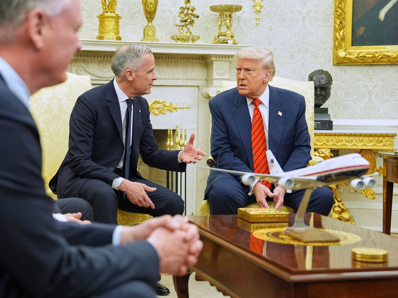 Carney und Trump im Weißen Haus.  - Foto: Evan Vucci/AP/dpa