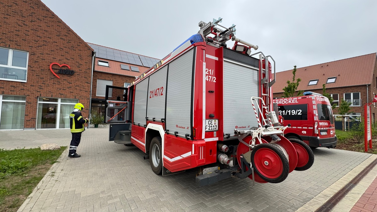 FW Flotwedel: Ausgelöste Brandmeldeanlage in Bröckeler Gesundheitszentrum - Foto: presseportal.de