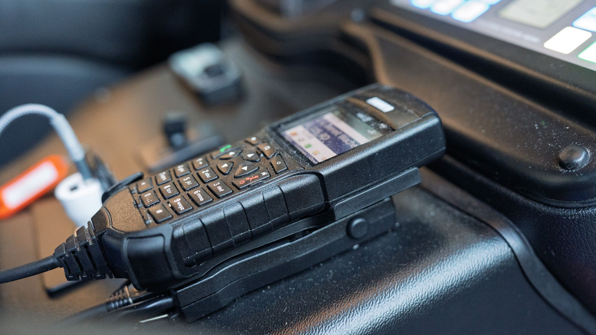 Behörden in Deutschlands hatten mit Problemen beim Digitalfunk zu kämpfen. (Archivbild) - Foto: David Breidert/dpa