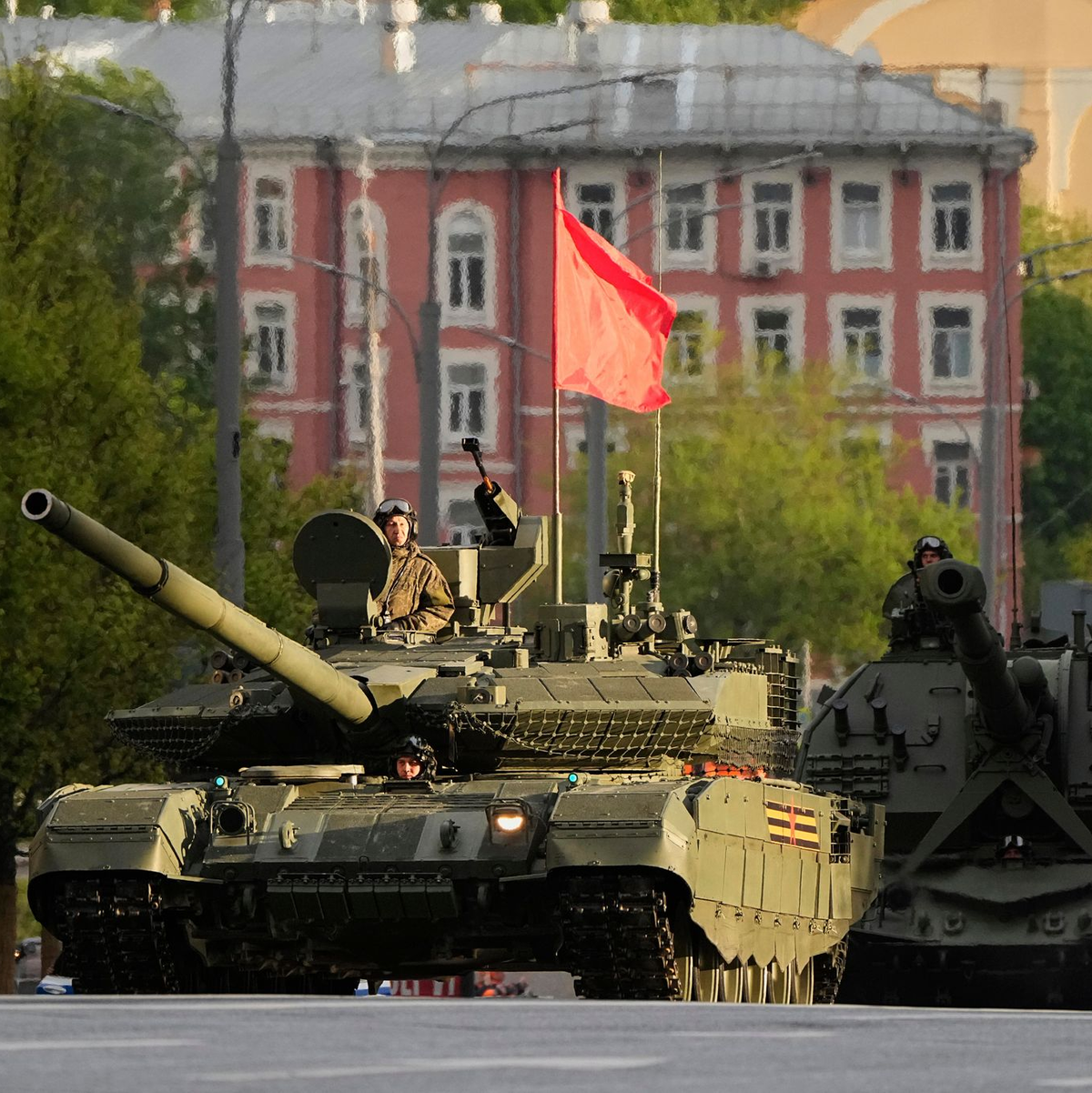 Russlands Luftwaffe ist bei der Militärparade dabei. (Archivbild) - Foto: Alexander Zemlianichenko/AP/dpa