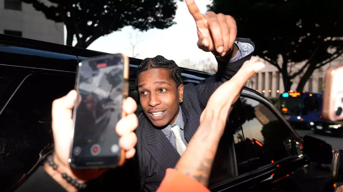 Asap Rocky stand Anfang des Jahres vor Gericht und wurde freigesprochen. (Archivbild) - Bild: Damian Dovarganes/AP/dpa