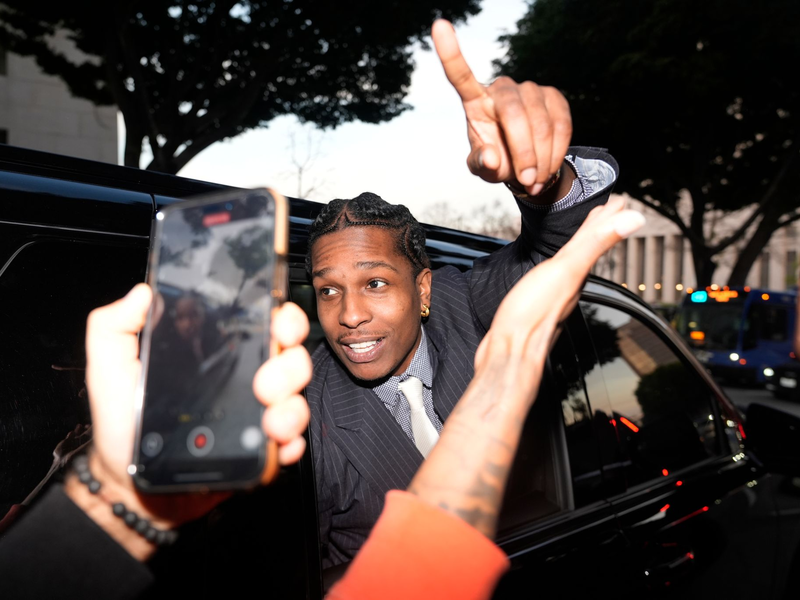 Asap Rocky stand Anfang des Jahres vor Gericht und wurde freigesprochen. (Archivbild) - Foto: Damian Dovarganes/AP/dpa