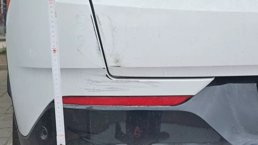 POL-CUX: Verkehrsunfallflucht in Debstedt - Zeugenaufruf (Foto im Anhang) - Bild: presseportal.de