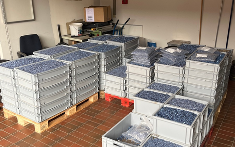 POL-ROW: Wertvolle Nieten - Foto: presseportal.de