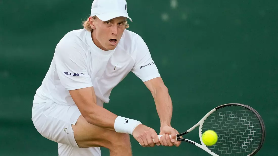 Emil Ruusuvuori schlug Topspieler wie Alexander Zverev - dann zog er sich über Monate von der Tour zurück. (Archivbild) - Bild: Alberto Pezzali/AP/dpa