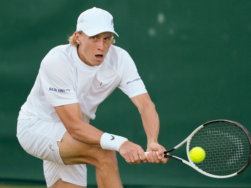 Emil Ruusuvuori schlug Topspieler wie Alexander Zverev - dann zog er sich über Monate von der Tour zurück. (Archivbild) - Foto: Alberto Pezzali/AP/dpa