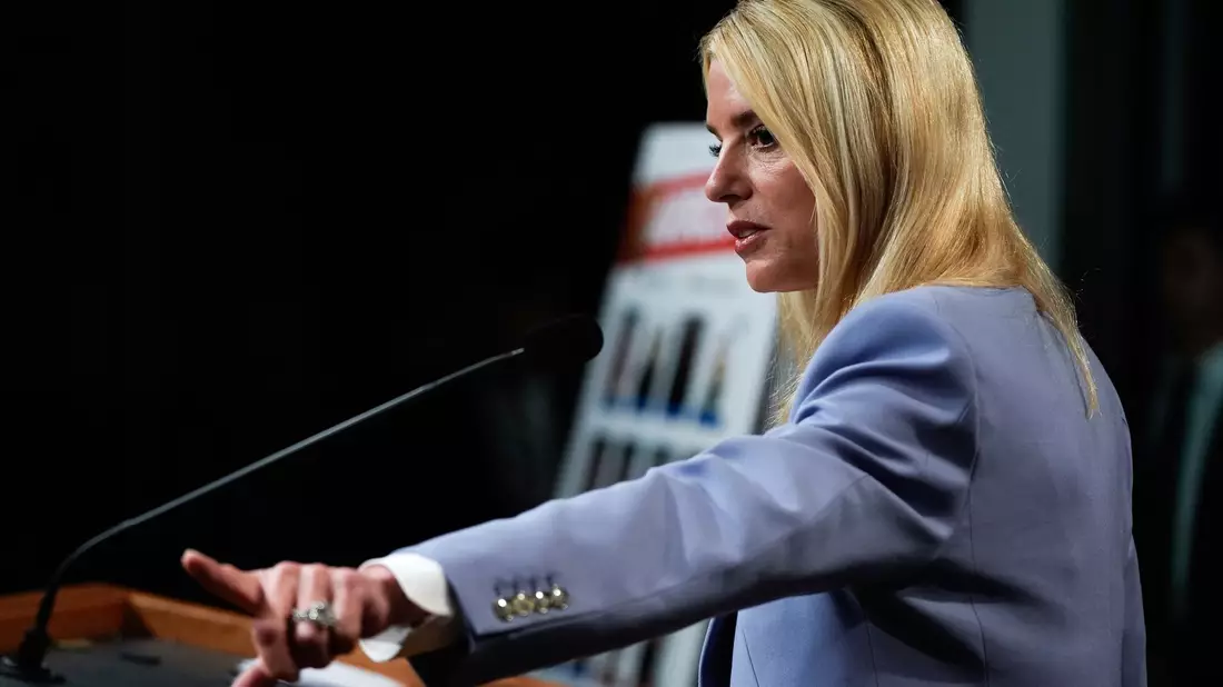US-Justizministerin Bondi zufolge wurden Maduro und dessen Ehefrau in New York angeklagt. (Archivfoto) - Bild: Julia Demaree Nikhinson/AP/dpa