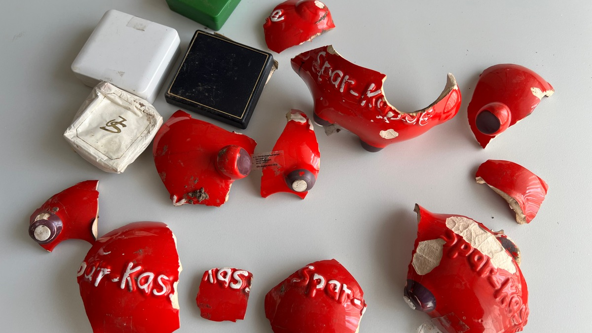 POL-NI: Sparschwein aufgefunden / Tatort gesucht - Foto: presseportal.de