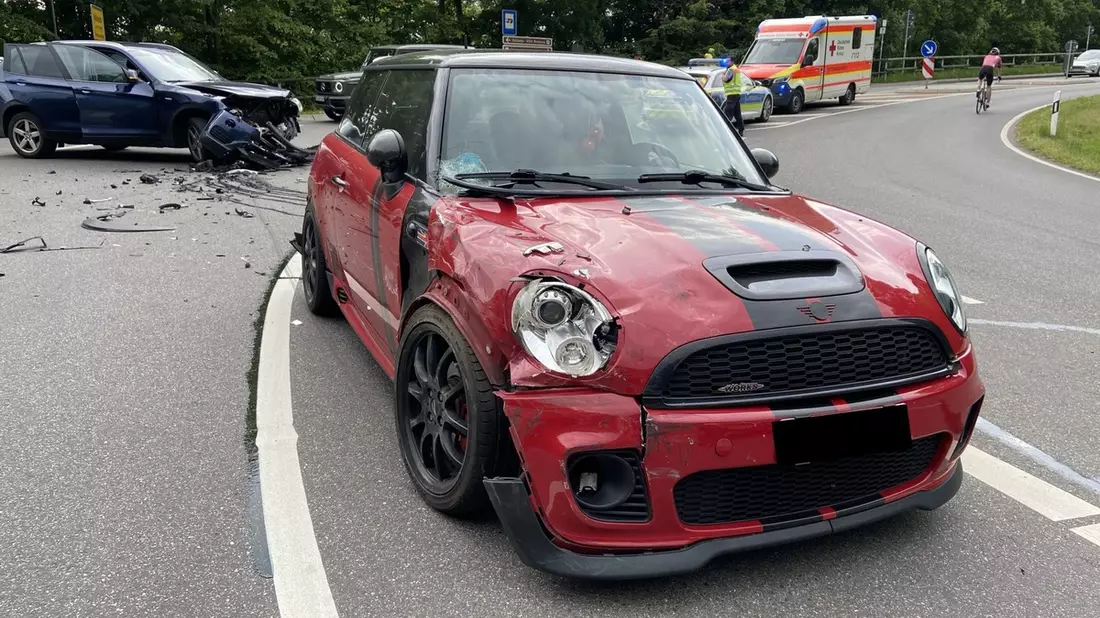 POL-PDWIL: Verkehrsunfall mit zwei verletzten Personen - Bild: presseportal.de