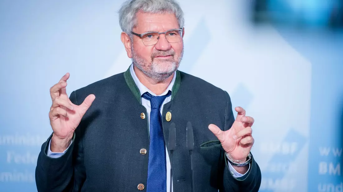 Der Präsident der Alexander von Humboldt-Stiftung, Robert Schlögl, sieht das beste Wissenschaftssystem der Welt bedroht. (Archivbild) - Bild: Kay Nietfeld/dpa