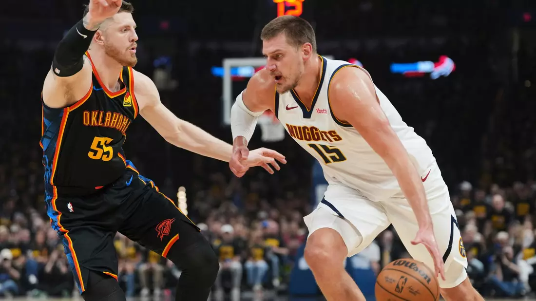 Isaiah Hartenstein und die Oklahoma City Thunder hatten die Nuggets um Nikola Jokic komplett unter Kontrolle. - Bild: Kyle Phillips/AP/dpa