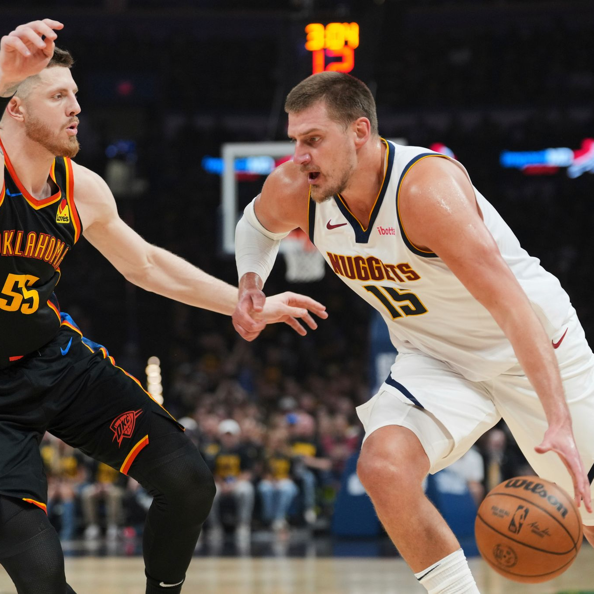 Isaiah Hartenstein und die Oklahoma City Thunder hatten die Nuggets um Nikola Jokic komplett unter Kontrolle. - Foto: Kyle Phillips/AP/dpa