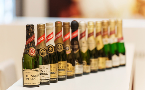 Die Sektkellerei erwartet für 2025 ein anspruchsvolles Marktumfeld. (Archivbild) - Foto: Andreas Arnold/dpa