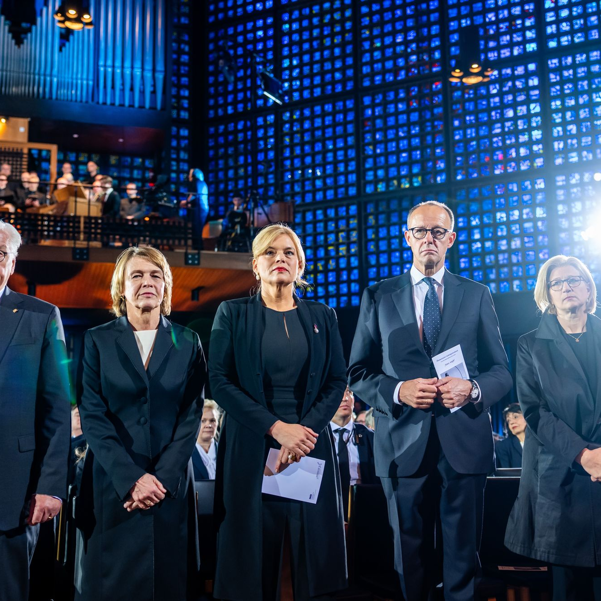 Weltkriegsgedenken beginnt mit ökumenischem Gottesdienst.  - Foto: Michael Kappeler/dpa