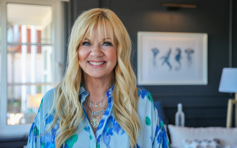 Vorzeitig verlängert! Julia Leischik, SAT.1 und Joyn arbeiten vier weitere Jahre exklusiv zusammen - Foto: SAT.1/Timothy Biggs, presseportal.de