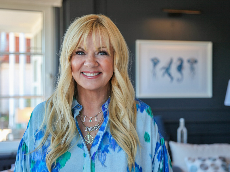 Vorzeitig verlängert! Julia Leischik, SAT.1 und Joyn arbeiten vier weitere Jahre exklusiv zusammen - Foto: SAT.1/Timothy Biggs, presseportal.de