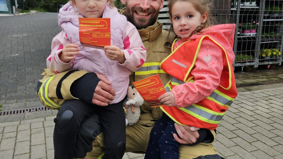 FW Menden: Lendringser Feuerwehrfest - Tag der offenen Tür am kommenden Wochenende Löschgruppen Lendringsen laden zum Mitfeiern ein - Foto: presseportal.de