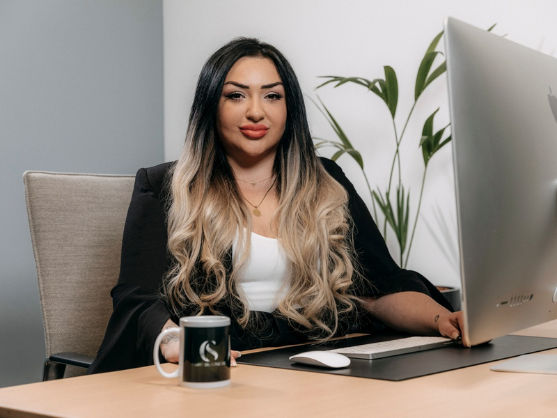 Aus Schmerz entsteht Stärke: Wie Canan Seckin ihre eigene Geschichte nutzt, um Frauen Flügel zu verleihen - Foto: presseportal.de