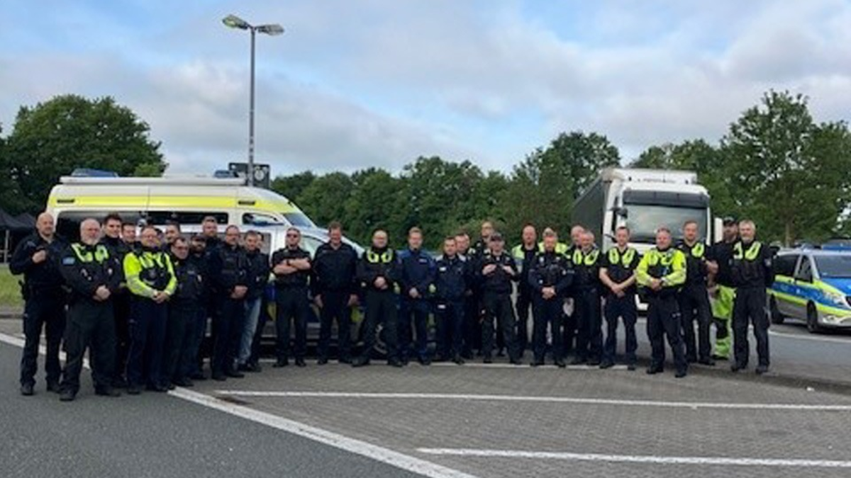 POL-MS: Gemeinsame Verkehrskontrolle auf der Autobahn 1 - Einsatzkräfte stellen Vielzahl an Verstößen fest - Polizei zieht Bilanz - Foto: presseportal.de