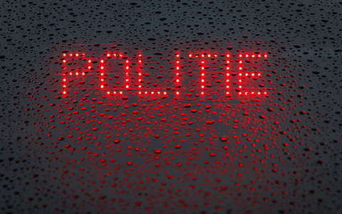 Das niederländische Wort für Polizei lautet «Politie». (Symbolbild) - Foto: Friso Gentsch/dpa