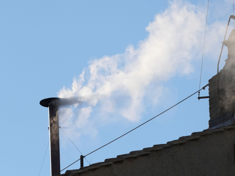 Zahlreiche Menschen rufen «Viva il Papa!» - Foto: Andrew Medichini/AP/dpa
