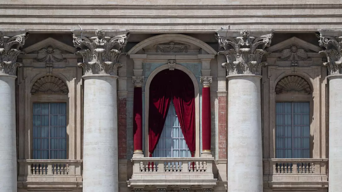 Die Geschichte des Papsttums ist bewegt. Eine lange Amtszeit war längst nicht jedem Pontifex vergönnt. - Bild: Marijan Murat/dpa