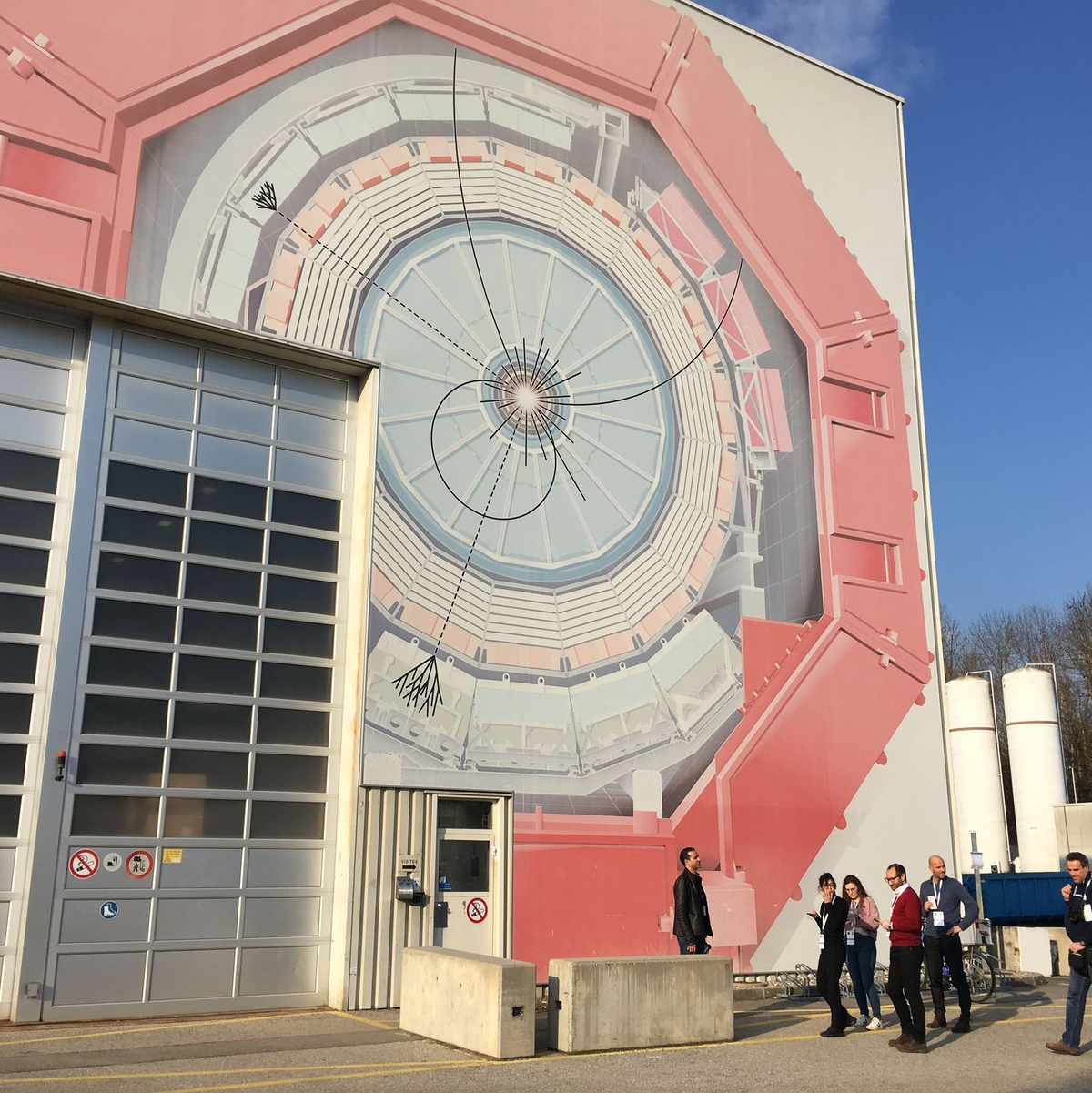 Am Cern wird der Ursprung des Universums erforscht. (Archivbild) - Foto: Christiane Oelrich/dpa