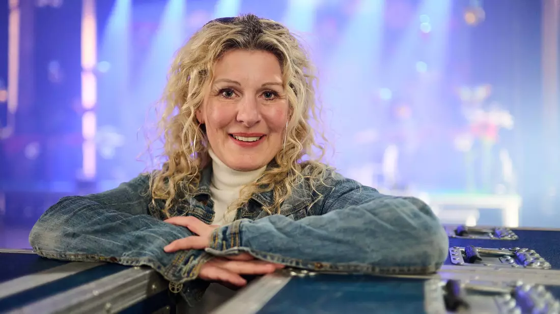 Auf Tour: Simone Sommerland bringt die Kinderlieder auch auf die Bühne. (Archivbild) - Bild: Bernd Thissen/dpa