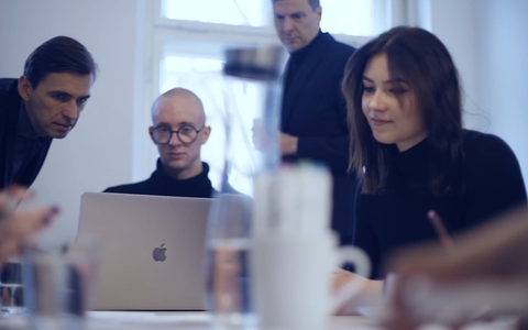 Wie Unternehmen mit E-Learning Millionen sparen - und den ROI maximieren - Foto: presseportal.de