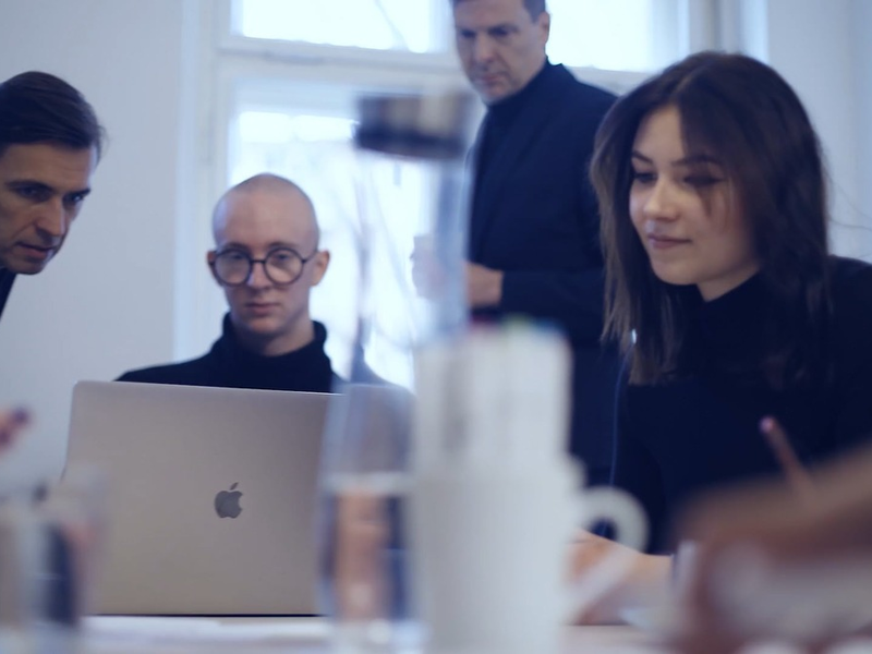 Wie Unternehmen mit E-Learning Millionen sparen - und den ROI maximieren - Foto: presseportal.de