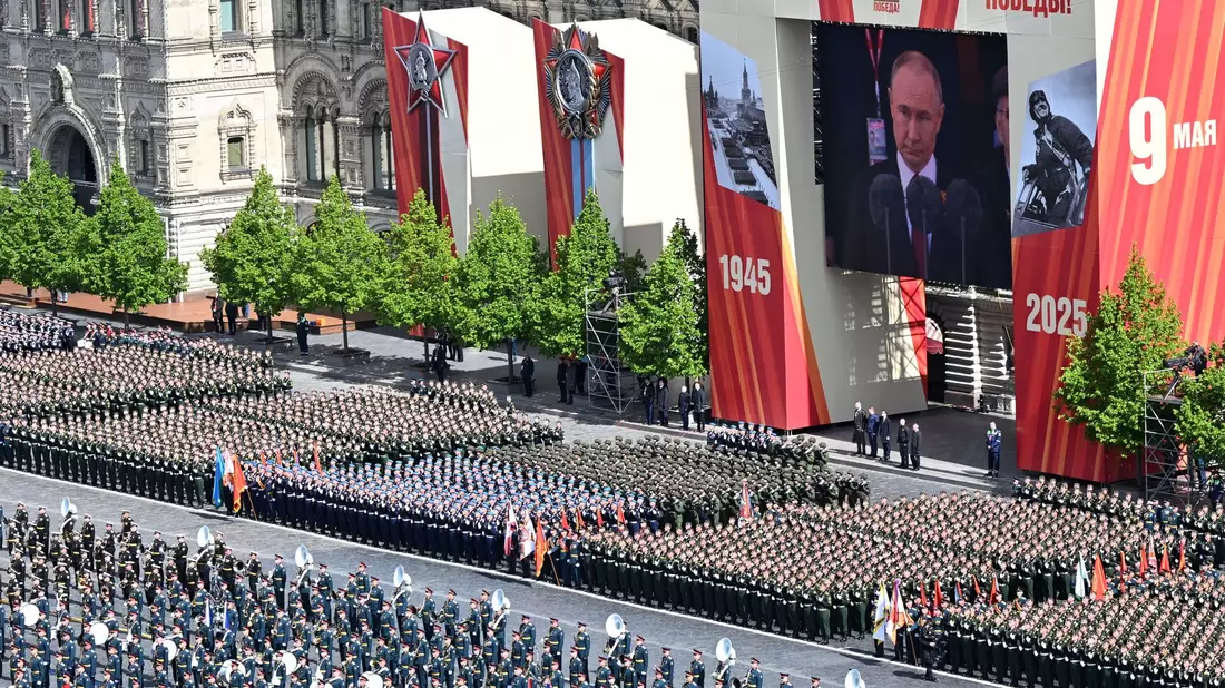 Der 80. Jahrestag des Sieges der Sowjetunion über Nazi-Deutschland wird in Russland groß gefeiert. - Bild: Maxim Bogovid/Photo host agency RIA Novosti/AP/dpa