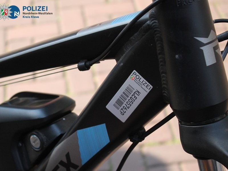 POL-KLE: Weeze - Infostand zur Einbruchschutzberatung: Registrierung von Fahrrädern und Pedelecs ebenfalls möglich - Foto: presseportal.de